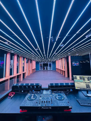 Cubix Hotel
