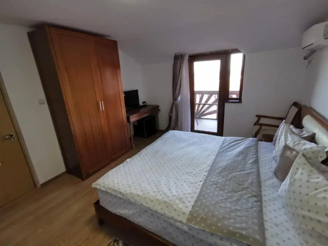 Standard Double room with lake view
