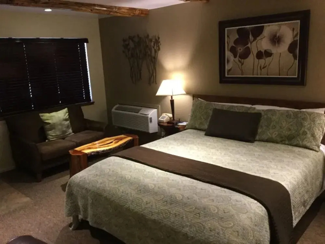 Sleepy Hollow Cabins and Hotel