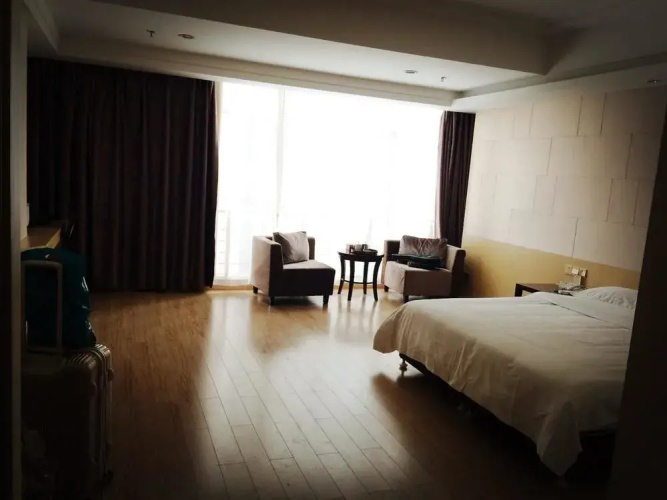 Jindi Hotel(安康金地酒店(汉江一桥店))
