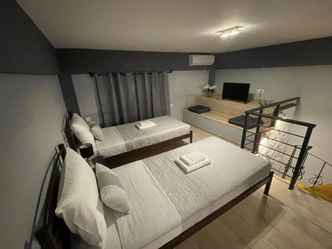 2 Bedrooms Cottage