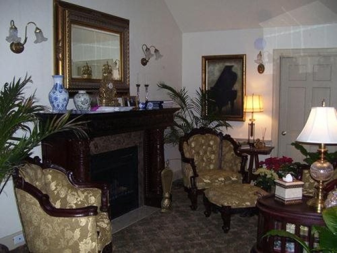 Inn At The Olde Silk Mill