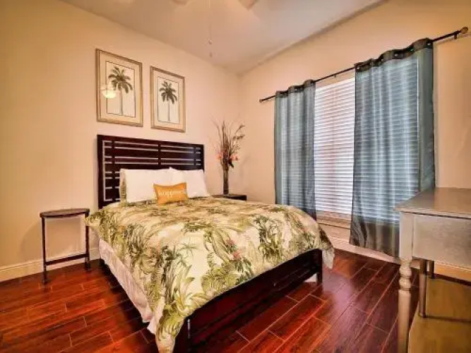 Bay Harbor 202
