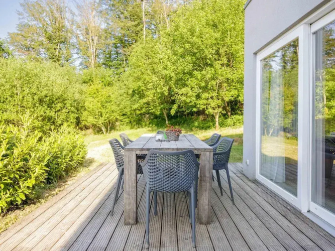 Nature Park Hillside Bungalow