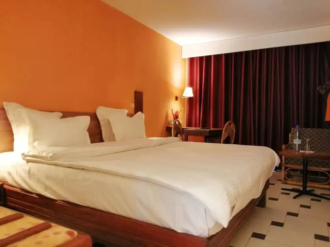Hotel Jardin Savana