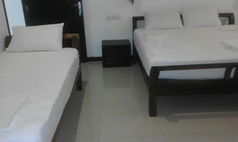 Hotel Pyramide Inn