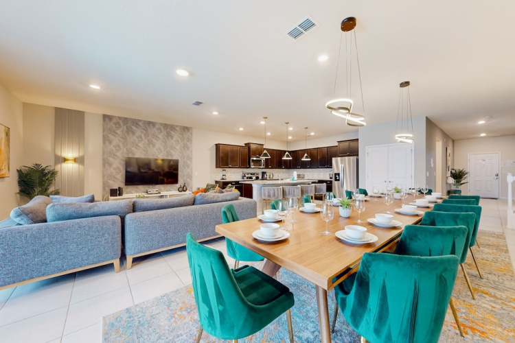 Inviting Family-friendly Home W/private Pool, Spa, Central AC, & W/D