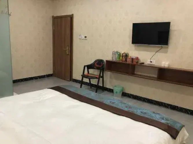 Longfeng Hostel