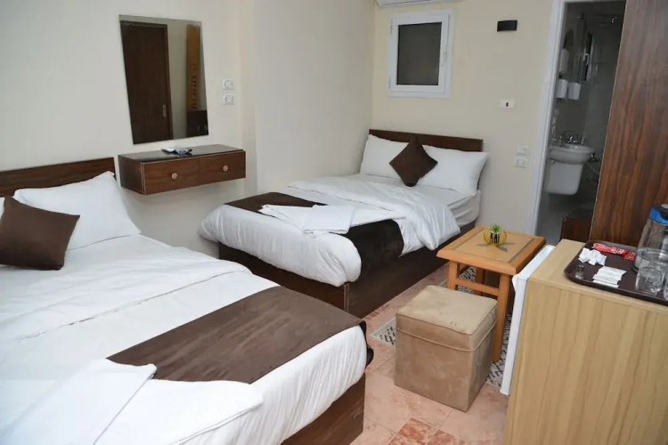 Nile Diamond Suites