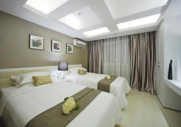 Luminous Jade Hotel