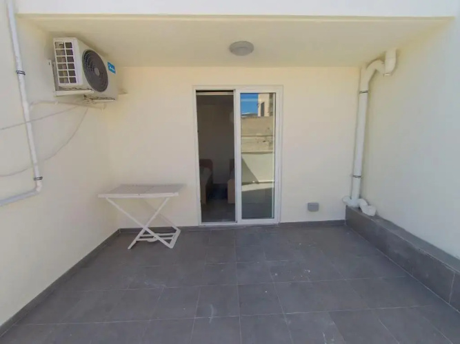 F7-3 Bedroom two single beds shared bathroom in shared Flat