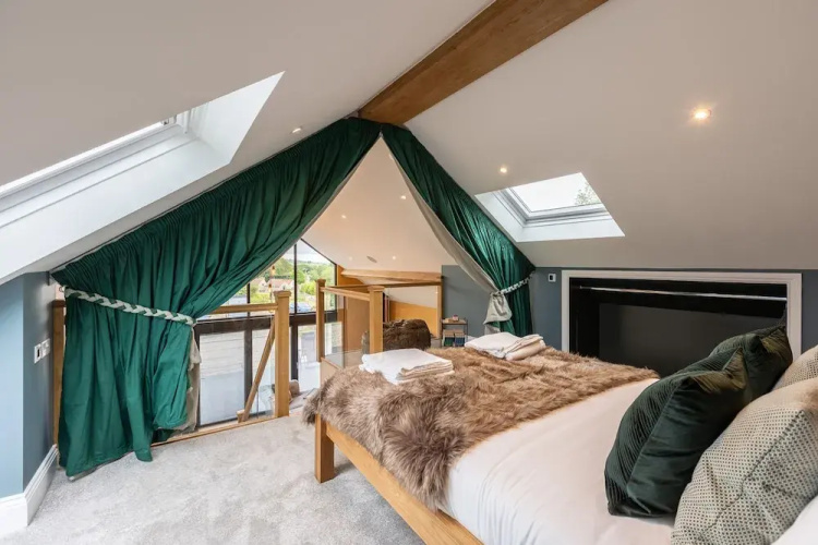 Foxes Den