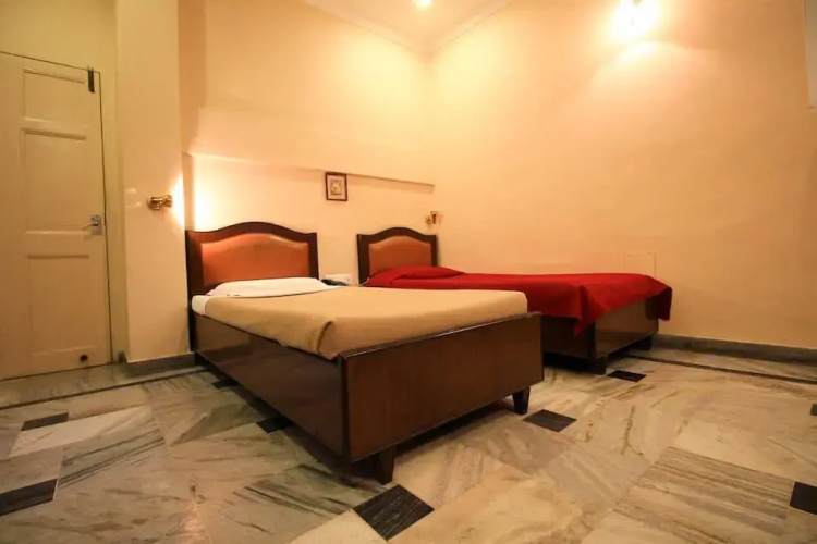 Hotel Executive Point
