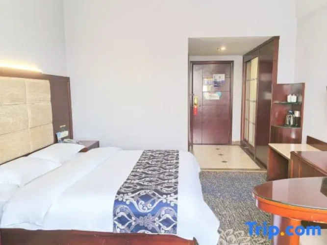 Classic Double room with city view