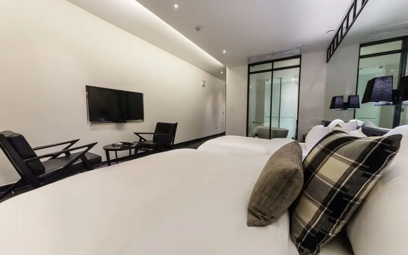 Hotel VOW