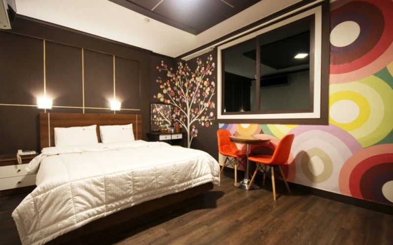 Guest rooms