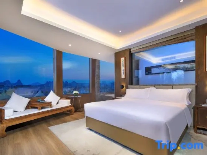 2 Bedrooms Double Suite with view