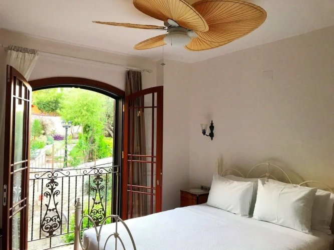 Standard Double room with garden view