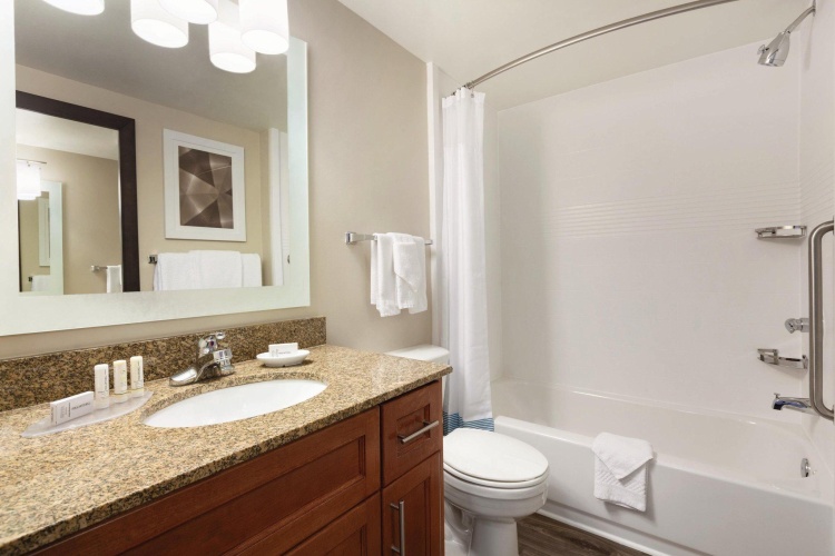 2 Bedrooms Suite