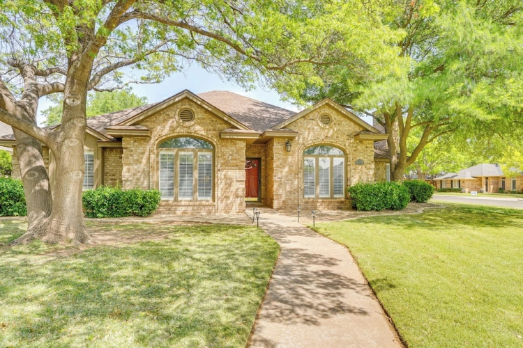 4 Bedrooms Cottage