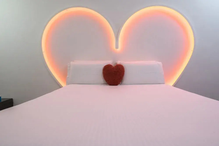 iRooms Jacuzzi Suites