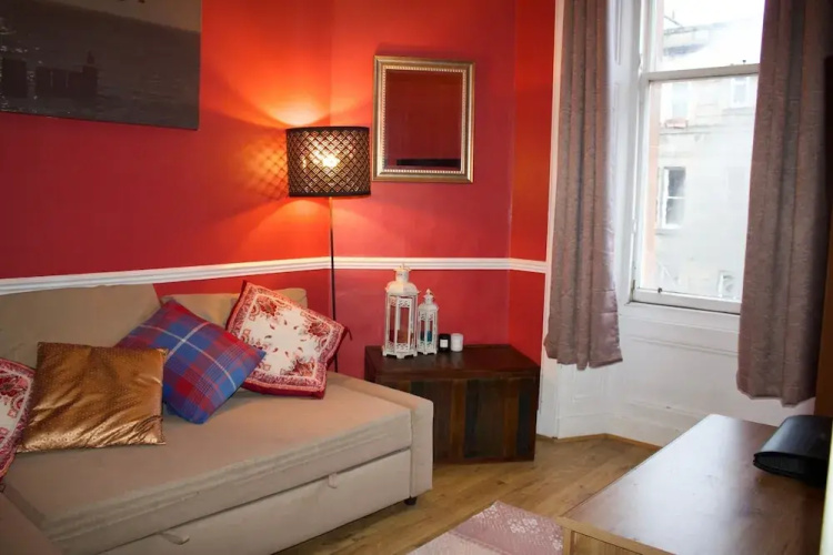 1 Bedroom Flat Off Leith Walk