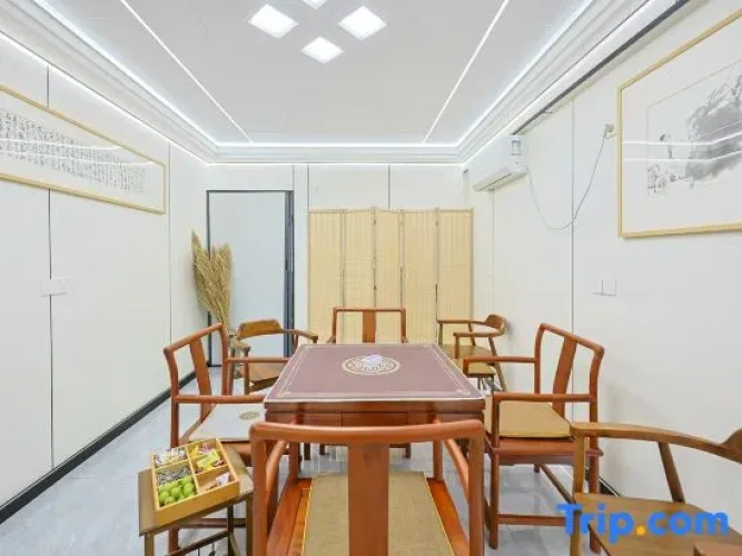 Yinju Homestay (Lianyungang Jiaruibao Plaza)