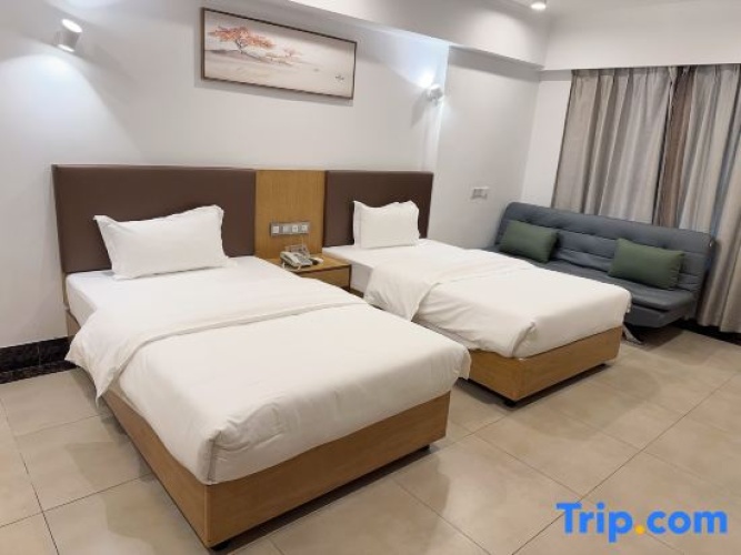Superior Triple room