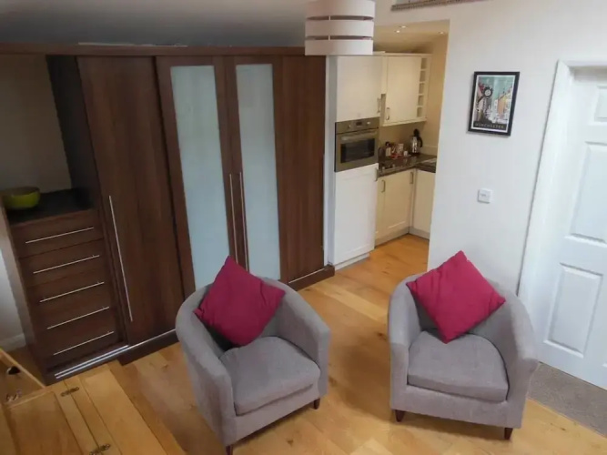 Guest Suite At Crofton House