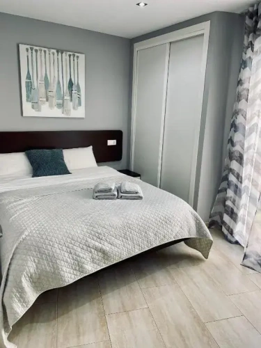 2 Bedrooms Apartment