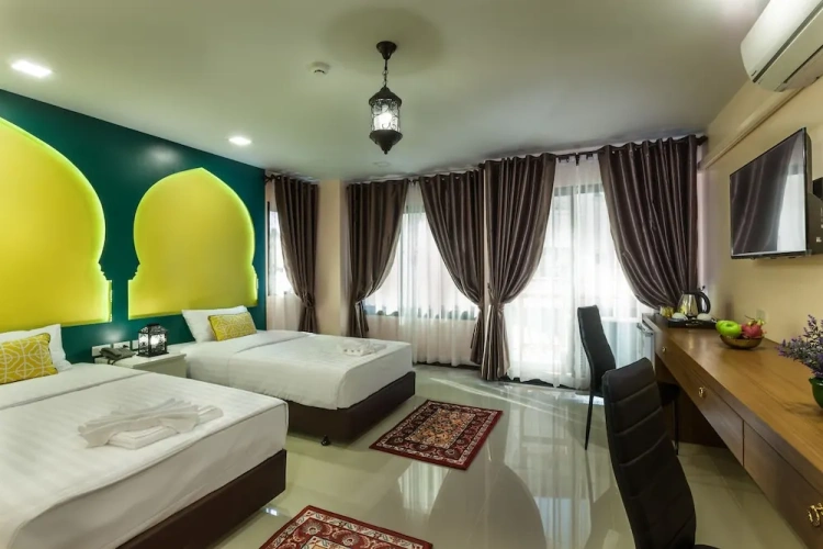 Deluxe Twin room with balcony