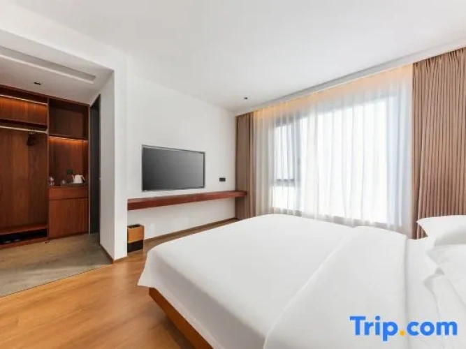 4 Bedrooms Villa