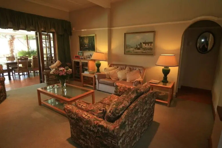The Palms B & B