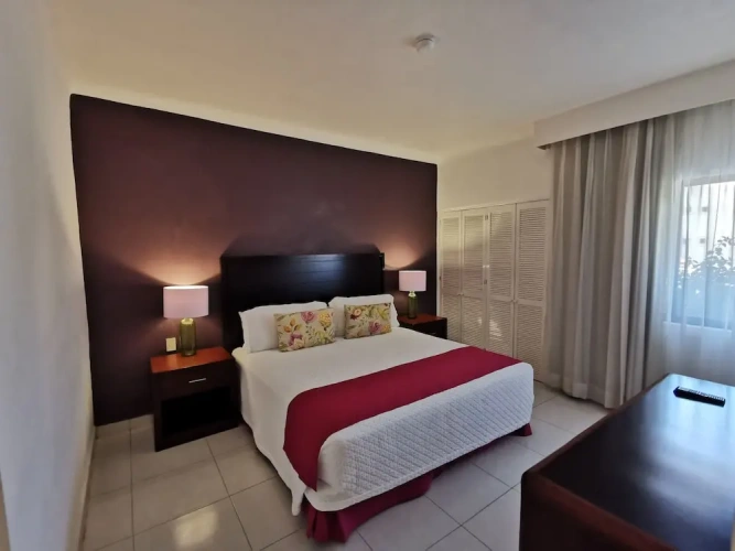 1 Bedroom Mountain Section Suite