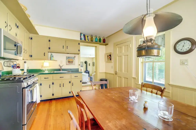 Warren Vacation Rental ~ 3 Mi to Sugarbush Resort!