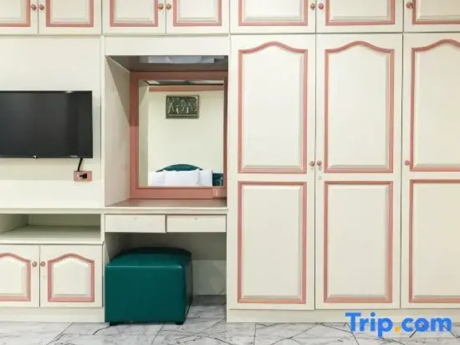 Deluxe Double Suite with balcony