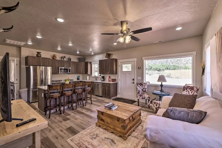 Quiet Kanab Home w/ Panoramic Views & Porch!