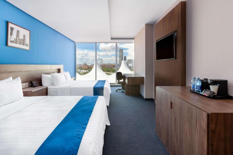 Quadruple Suite