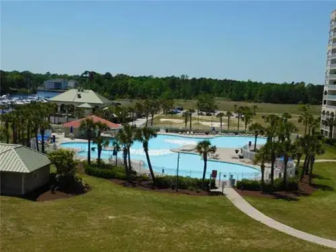 Yacht Clubs #2-702B - 1 Br Condo