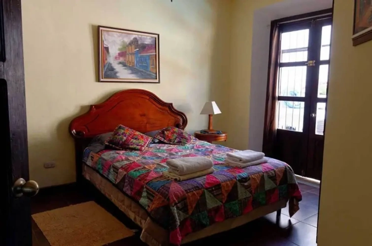 5 Bedrooms Classic Cottage