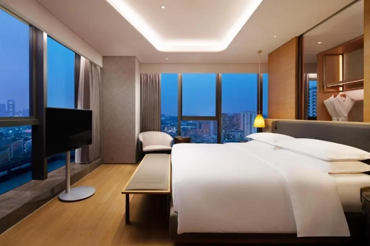 1 Bedroom Executive Lounge Access Double Suite
