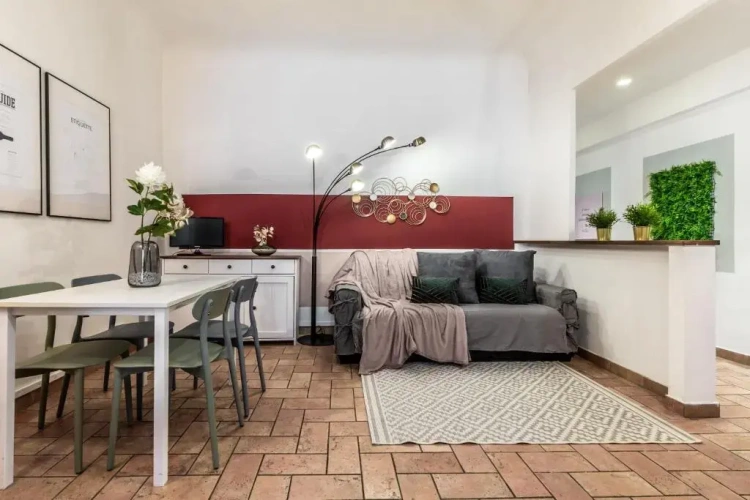 3 Bedrooms Cottage