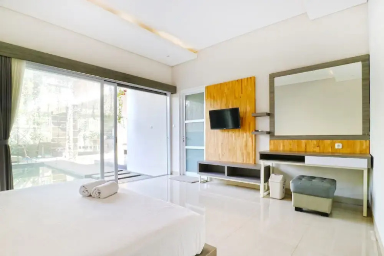 Kenzo Villa