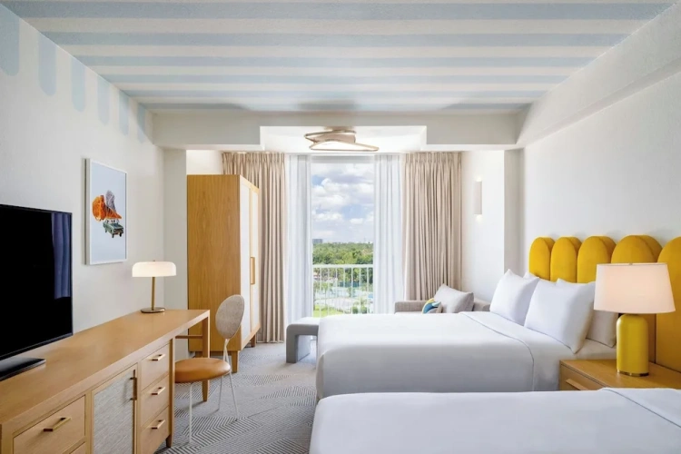 Lanai Quadruple room