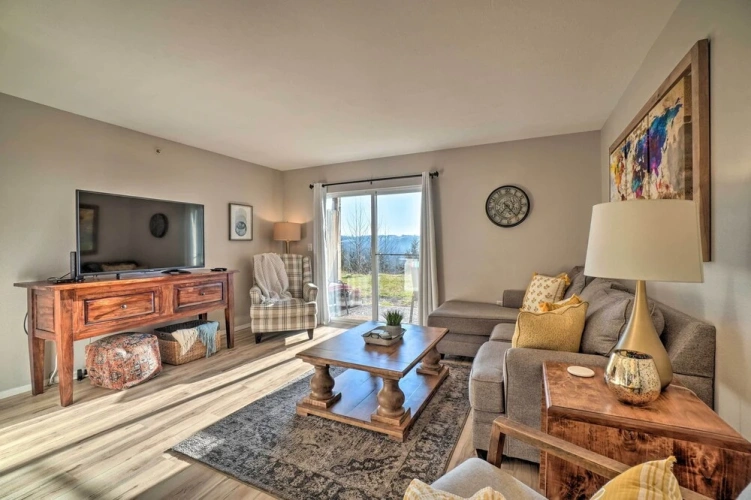 3 Bedrooms Apartment