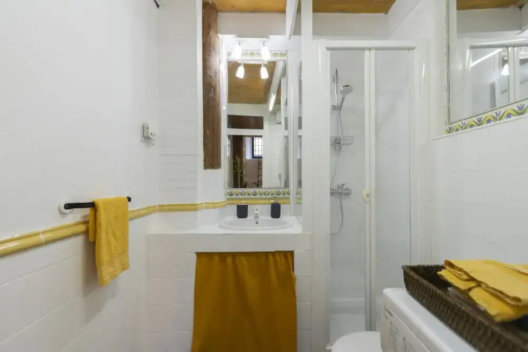 Dobo Homes Redondilla Apartment