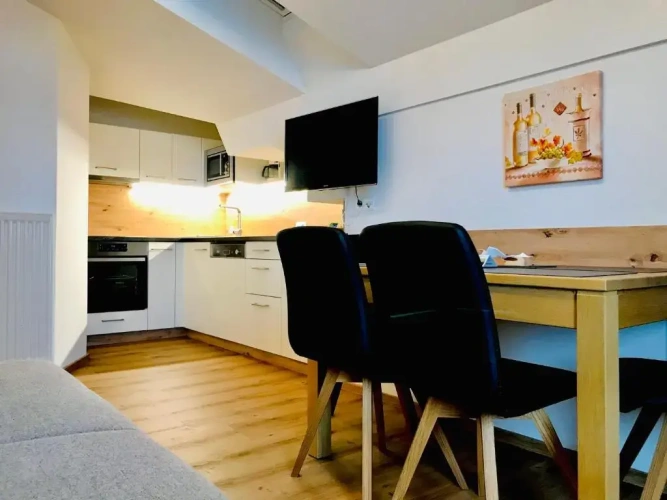 1 Bedroom Double Apartment