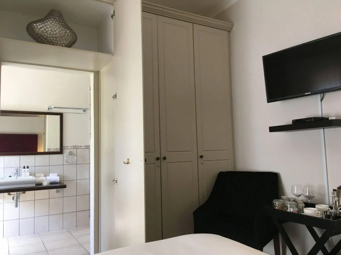 Calais Guest House