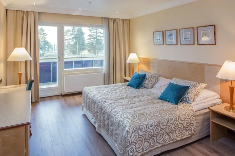 1 Bedroom Suite
