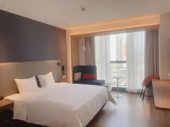 Chuanyuan Ronghui Hotel